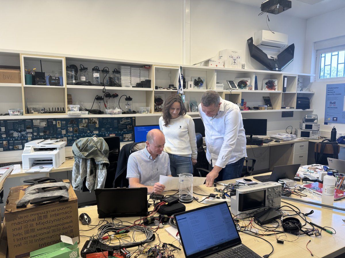 Expert Visit of Prof. Jeff Neasham within SWARM project